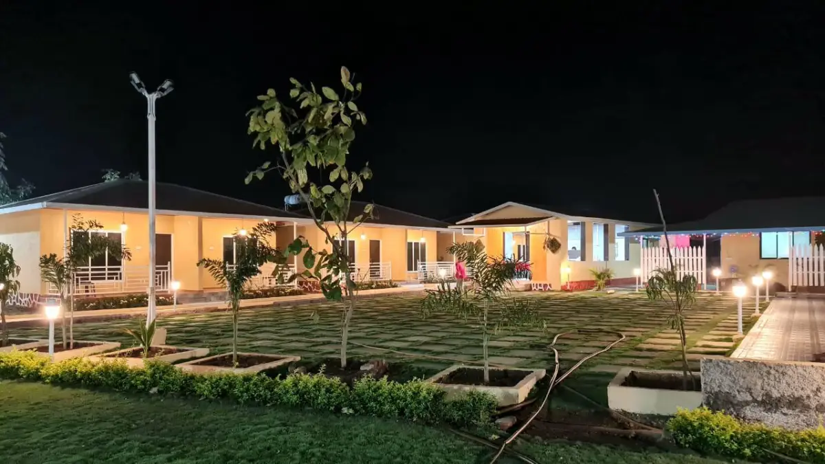 Yelloo Cottages 
