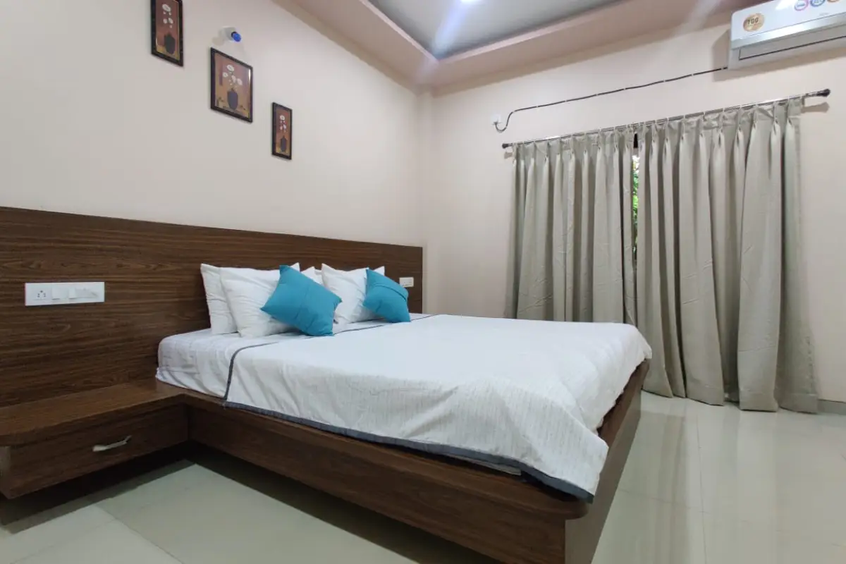 Aura Villa